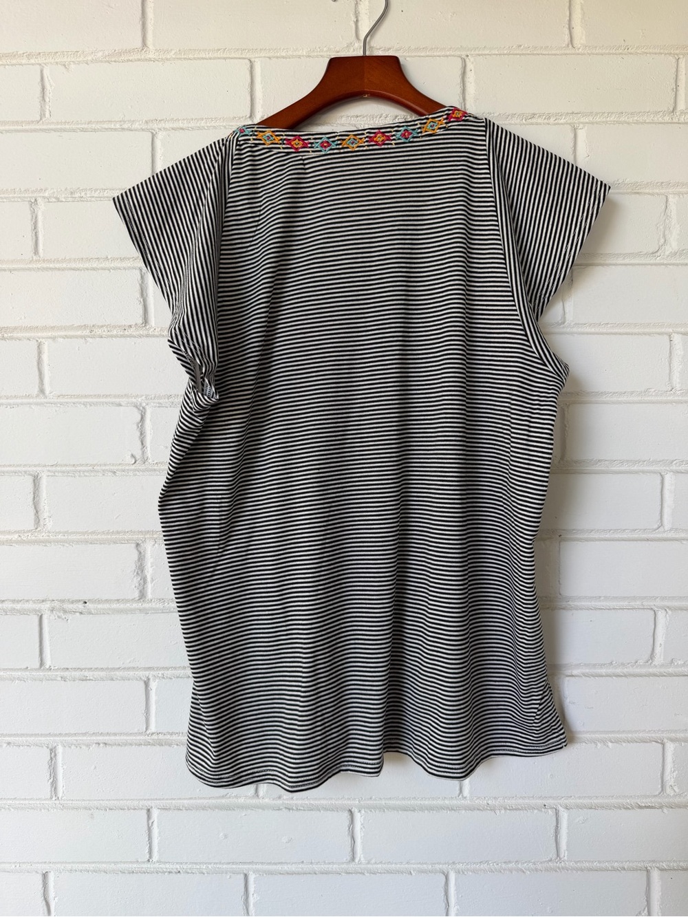 Savanna Jane Black & White Striped Floral Embroidered Flutter Sleeve Top - Picture 5 of 5